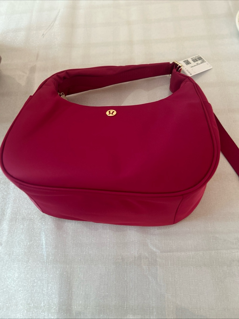 lululemon athletica Fuchsia Shoulder Bag BNWT City Essentials